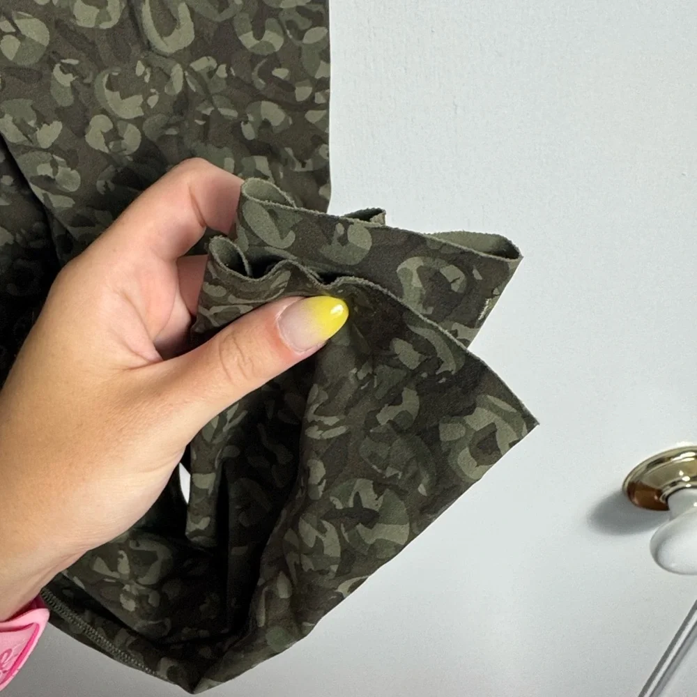 Lululemon Base‎ Pace High-Rise Tight 25" Intertwined Camo Medium Olive Multi 2 - Picture 6 of 11
